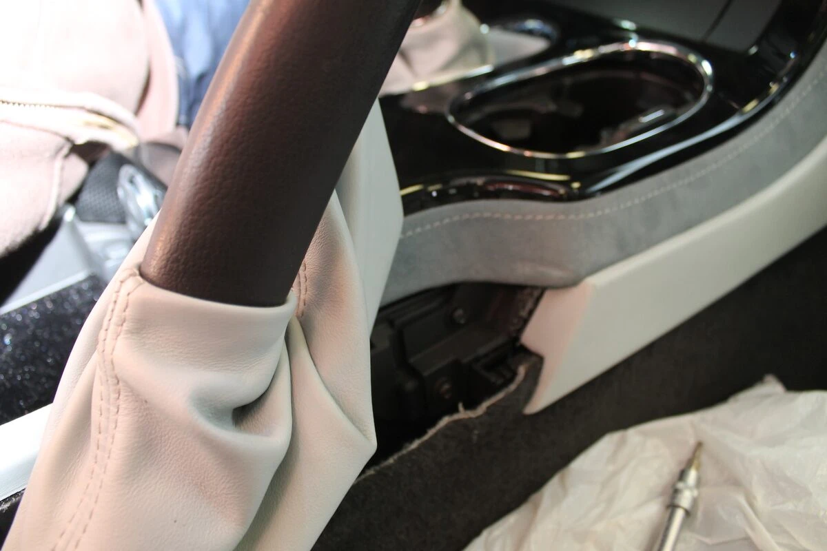 Corvette C6 : GPS Kenwood DNX5180BTS avec Apple CarPlay et Android Auto