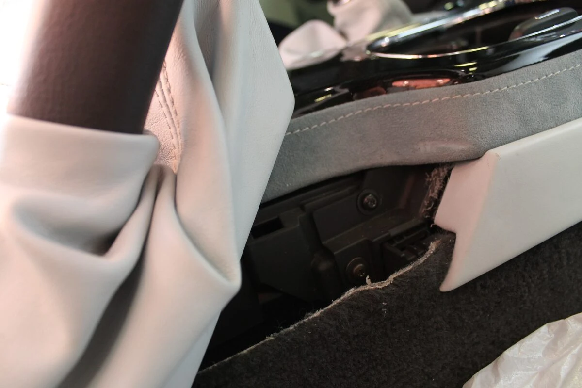 Corvette C6 : GPS Kenwood DNX5180BTS avec Apple CarPlay et Android Auto