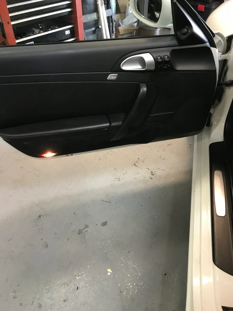 Porsche 997 : woofers BLAM BM200W et médiums BM100RC dans les portes