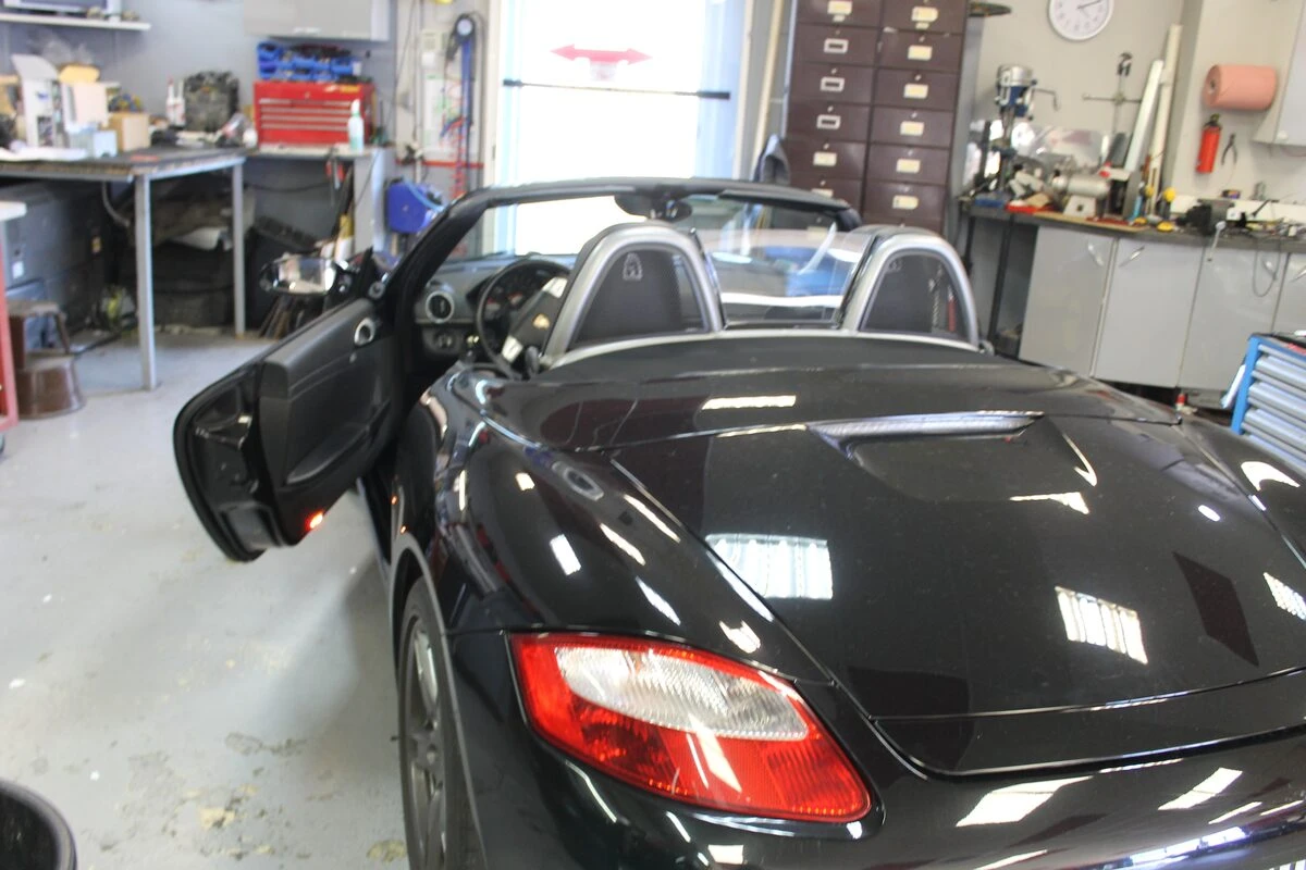 Porsche Boxster 987 : Kenwood DNX5180DAB et haut-parleurs BLAM