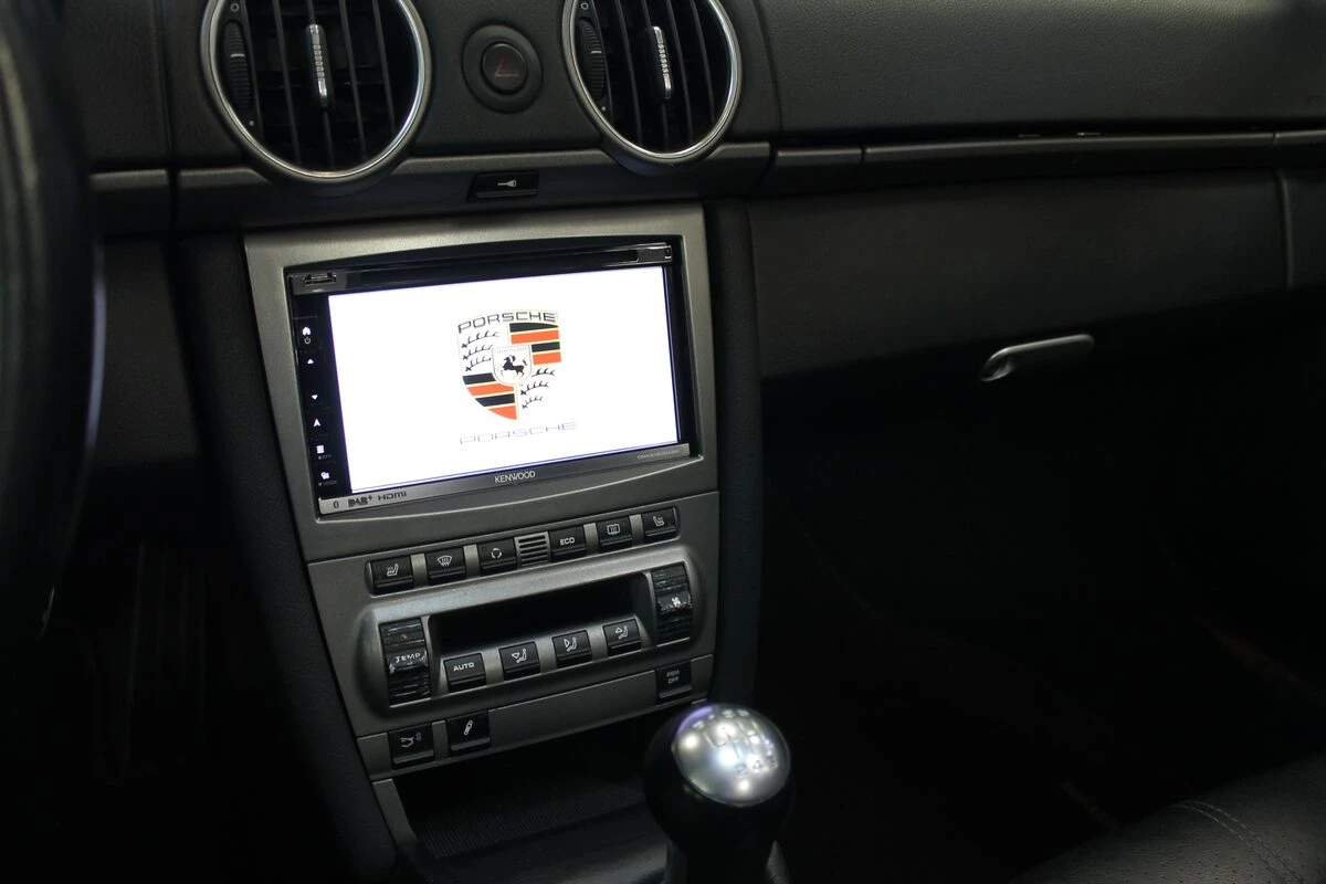 Porsche Boxster 987 : Kenwood DNX5180DAB et haut-parleurs BLAM