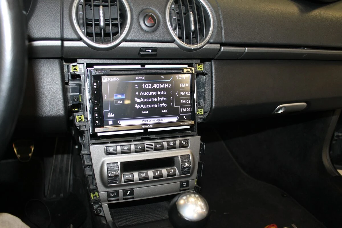 Porsche Boxster 987 : Kenwood DNX5180DAB et haut-parleurs BLAM