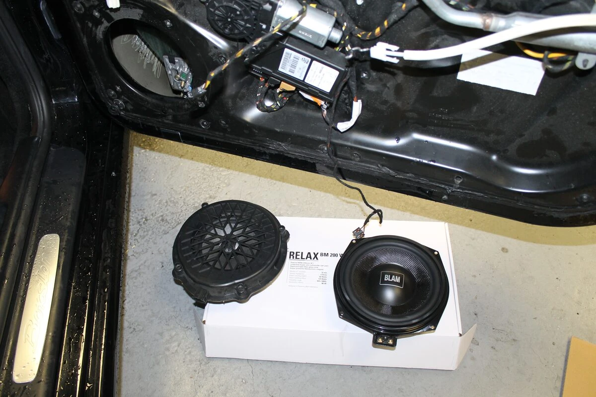 Porsche Boxster 987 : Kenwood DNX5180DAB et haut-parleurs BLAM