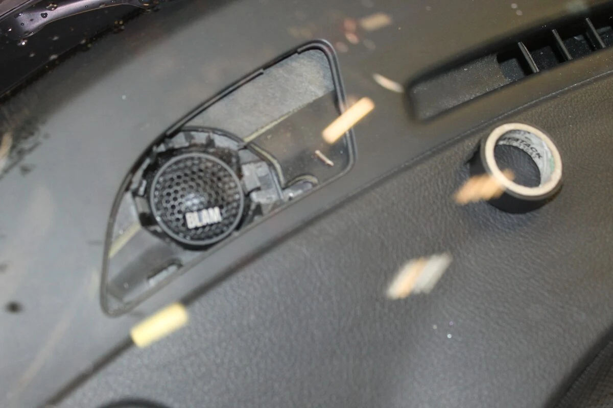 Porsche Boxster 987 : Kenwood DNX5180DAB et haut-parleurs BLAM