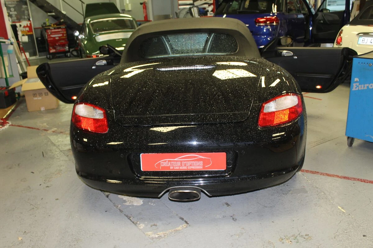Porsche Boxster 987 : Kenwood DNX5180DAB et haut-parleurs BLAM