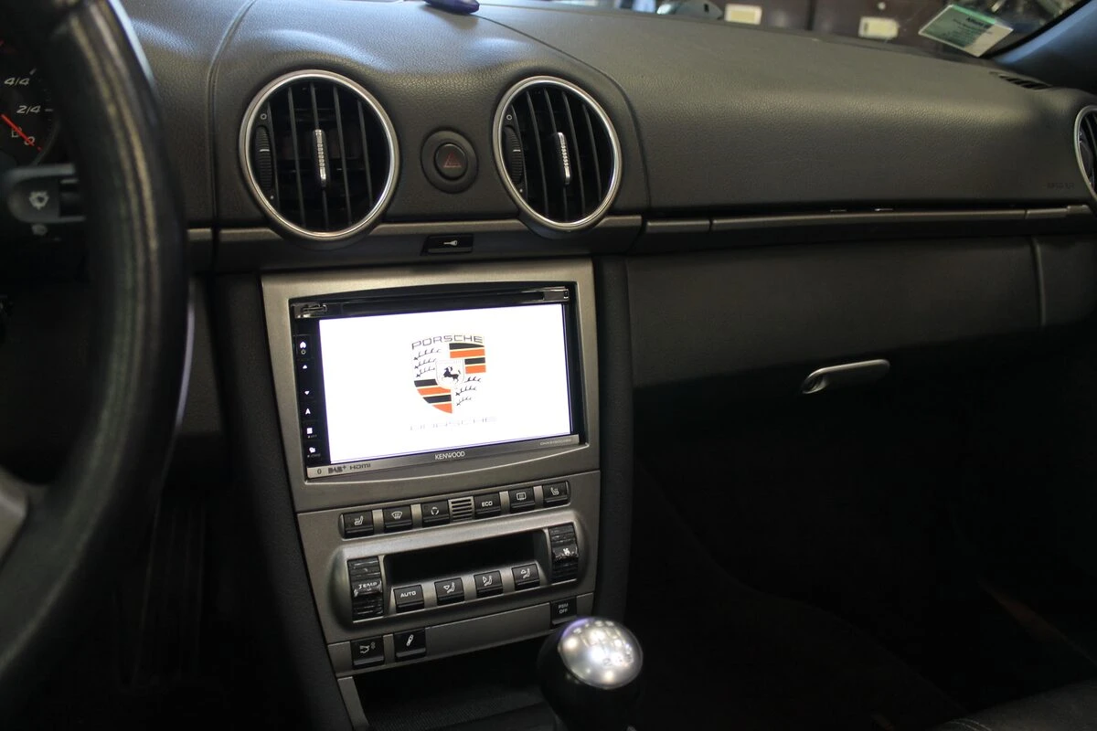 Porsche Boxster 987 : Kenwood DNX5180DAB et haut-parleurs BLAM