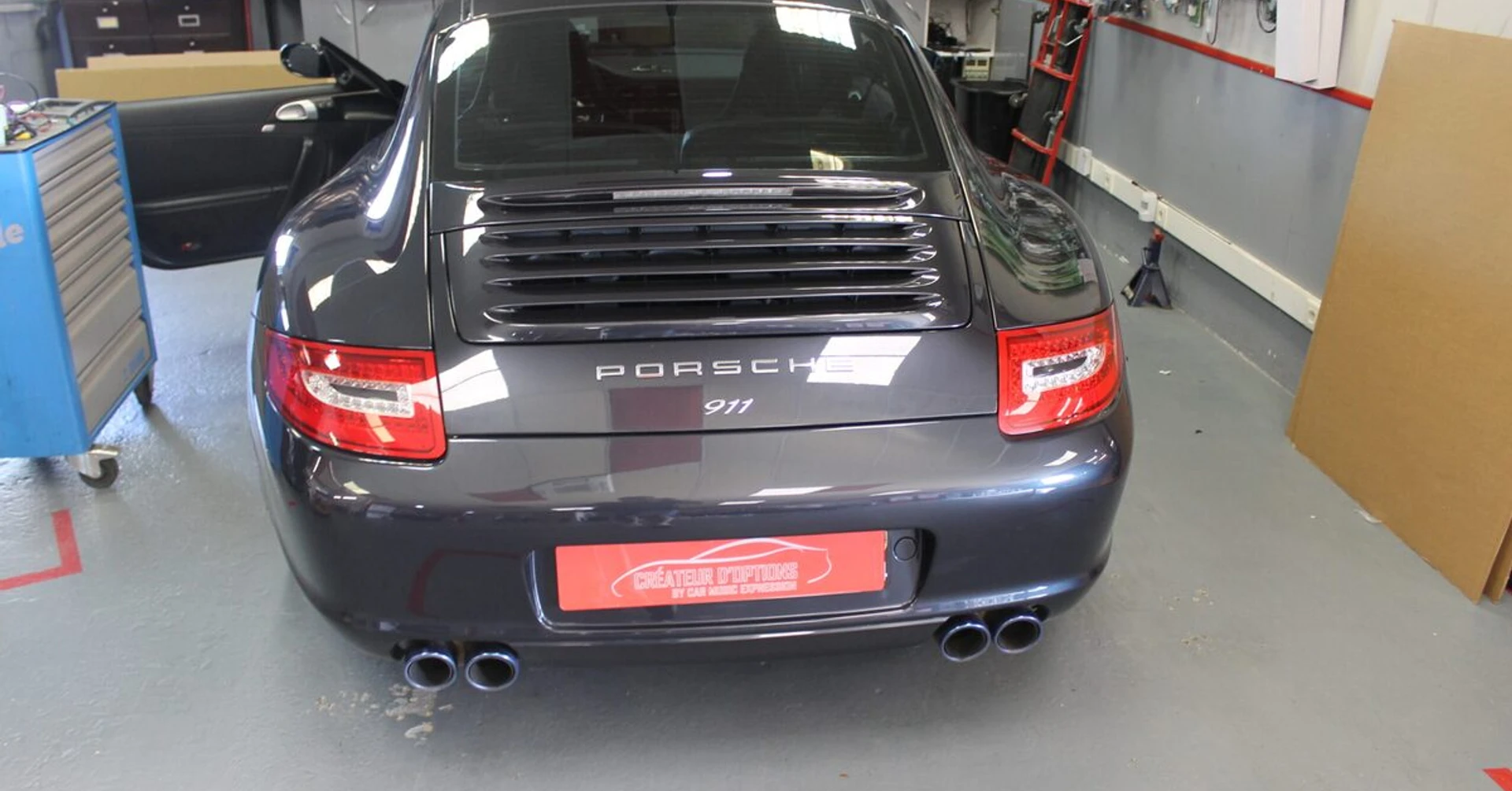 Porsche 997 : Kenwood DNX419DAB et woofers BLAM