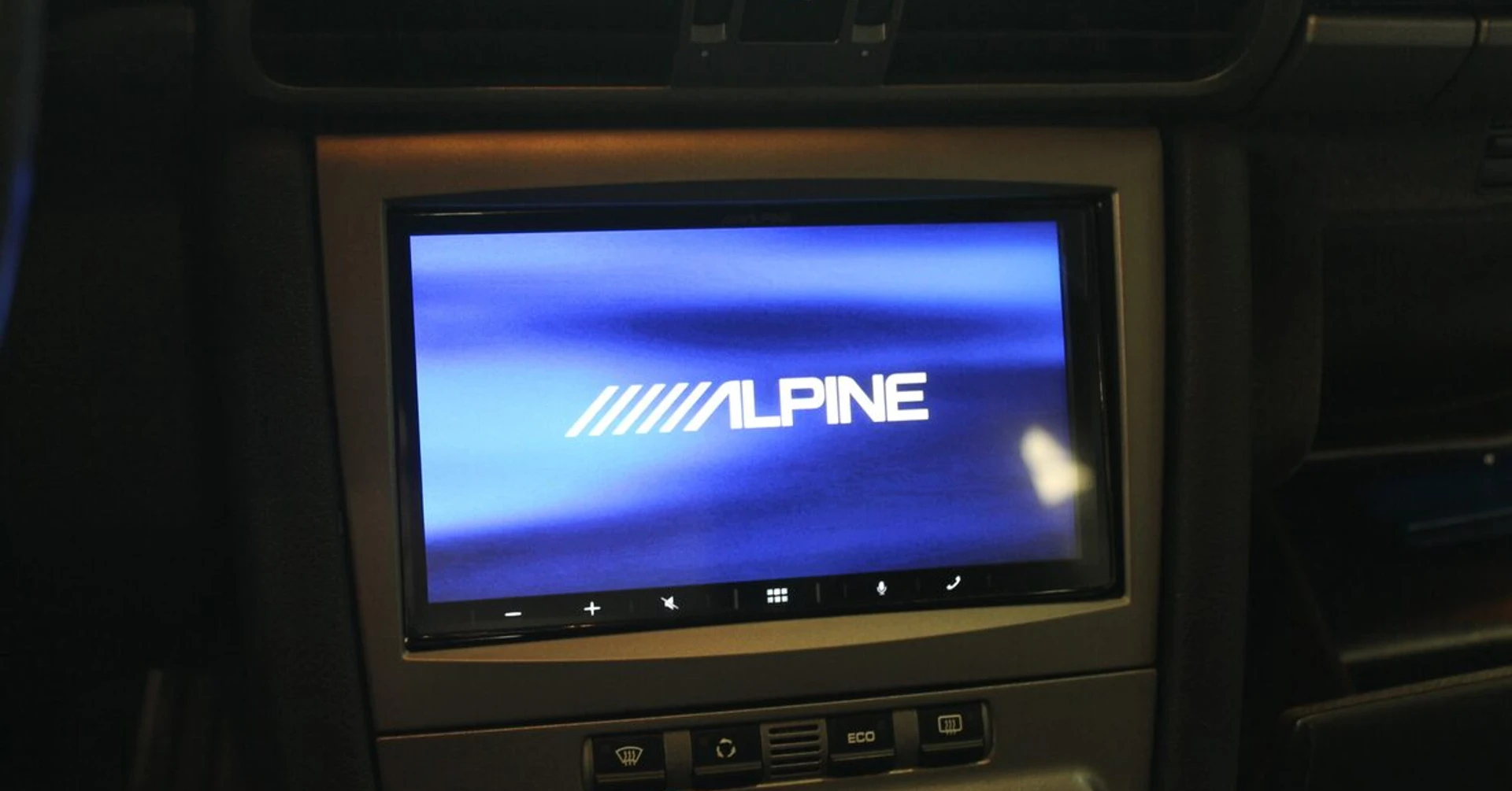 Porsche 997 : Alpine CarPlay et réparation boutons de clim