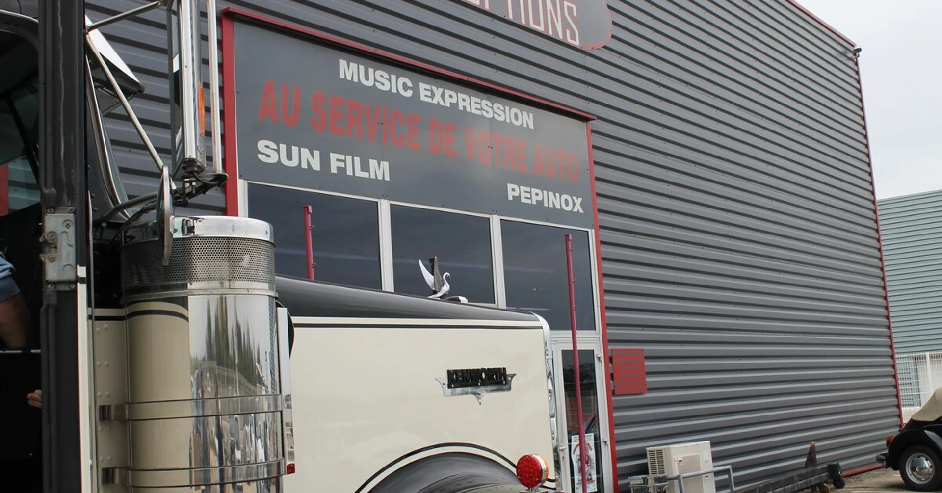 Kenworth : sono Rockford Fosgate, BLAM et sellerie