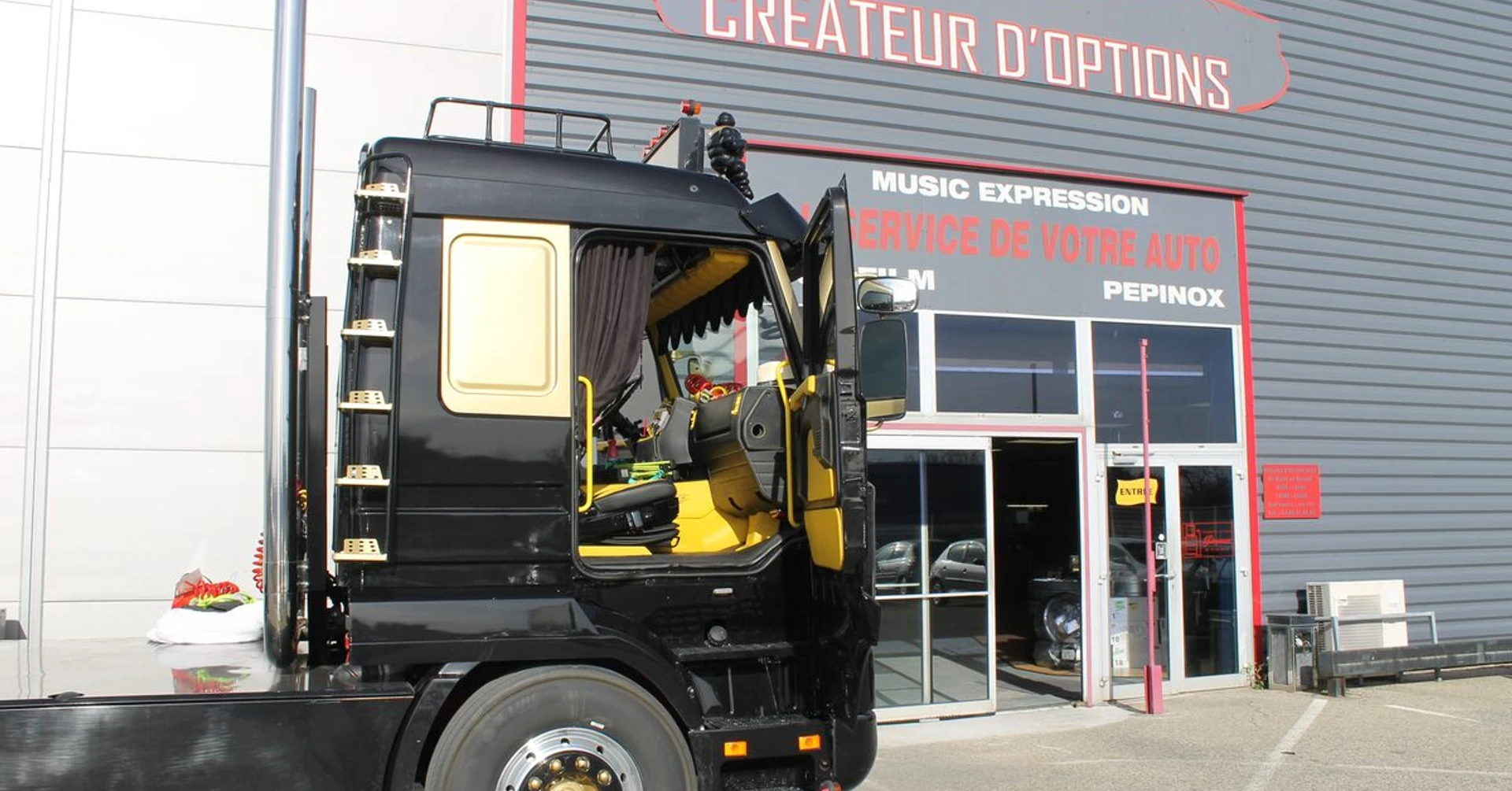 Scania 143 : sono 24 V BLAM et Rockford Fosgate