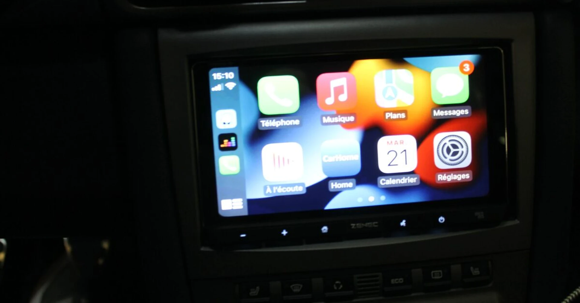 Porsche 997 : autoradio Zenec CarPlay et caméra de recul