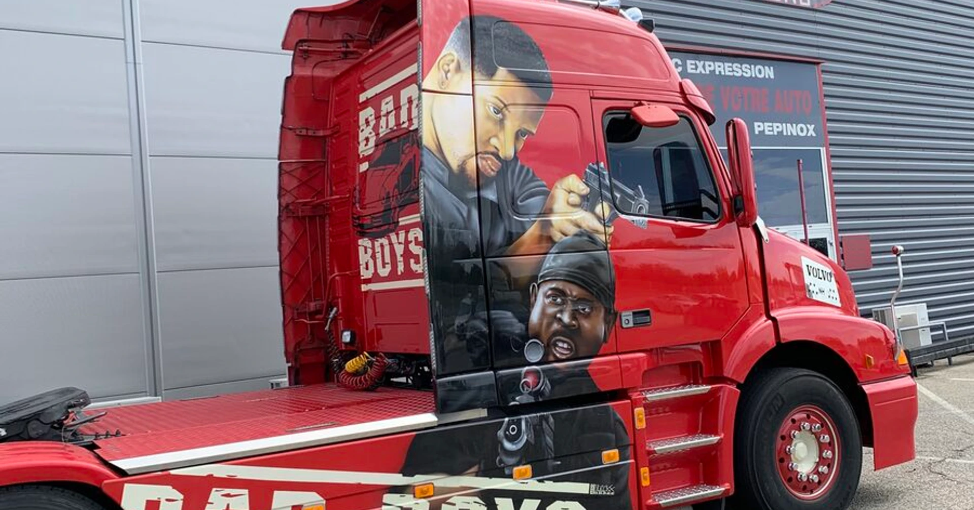 Camion Volvo : Kenwood DNX5180DAB, Rockford et Phonocar