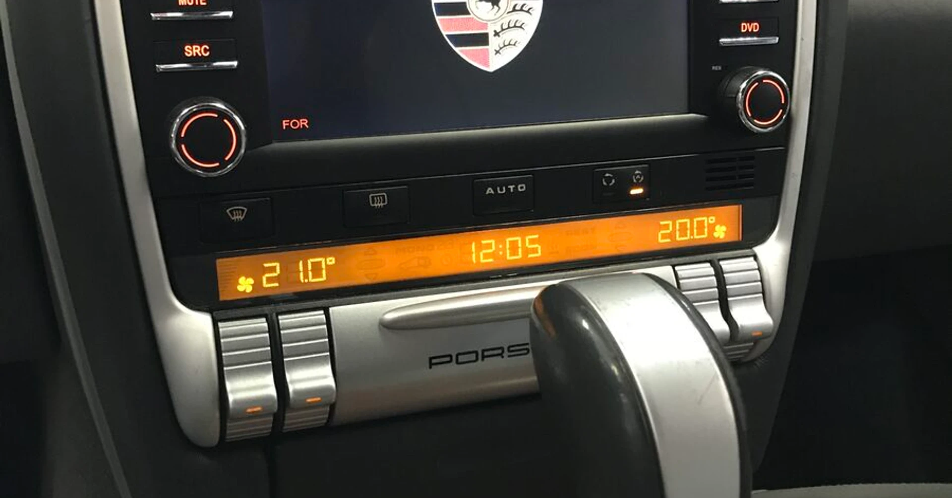 Porsche Cayenne : autoradio GPS, USB et navigation Europe