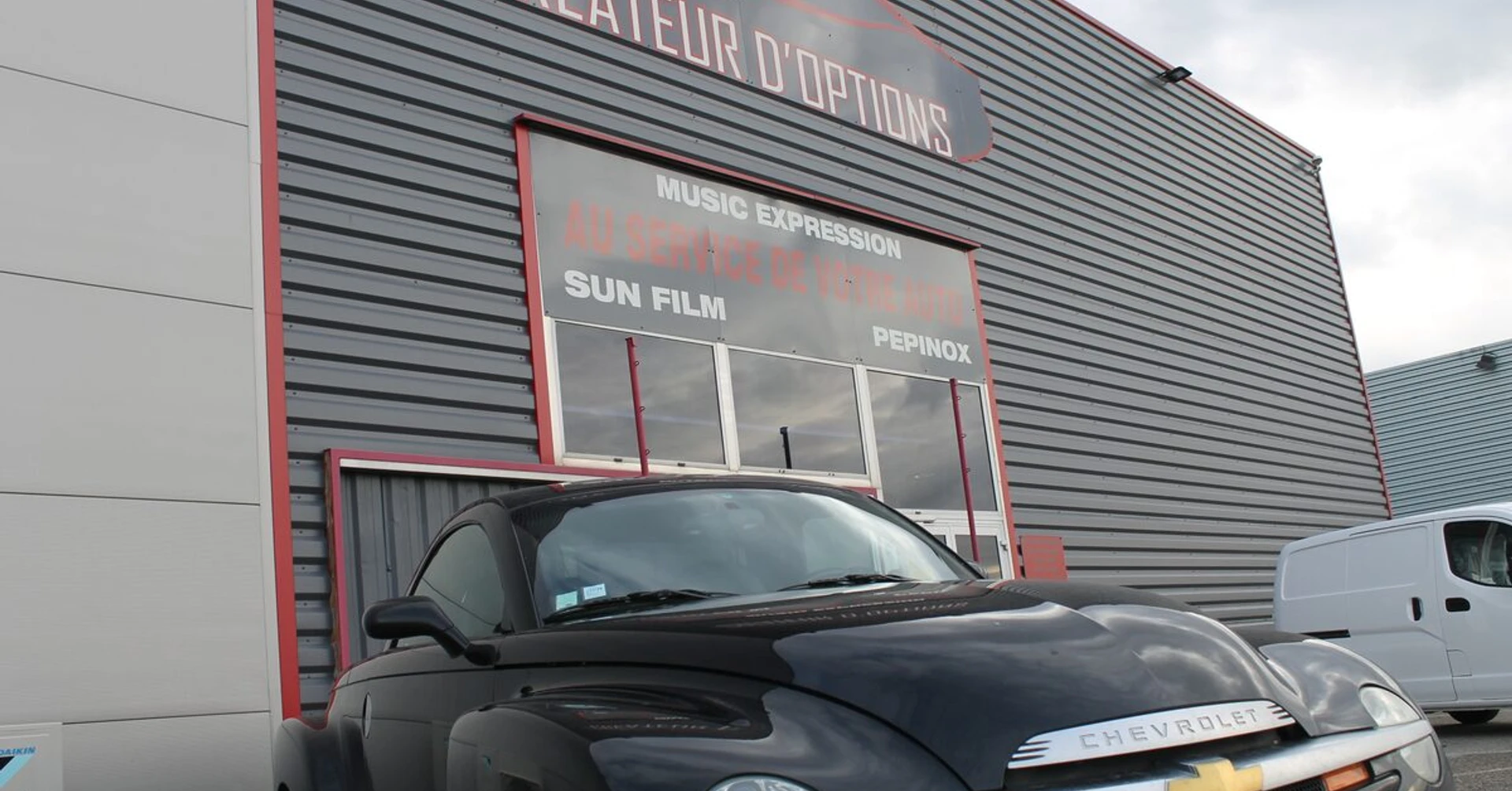 Chevrolet SSR : autoradio GPS Kenwood et caméra de recul
