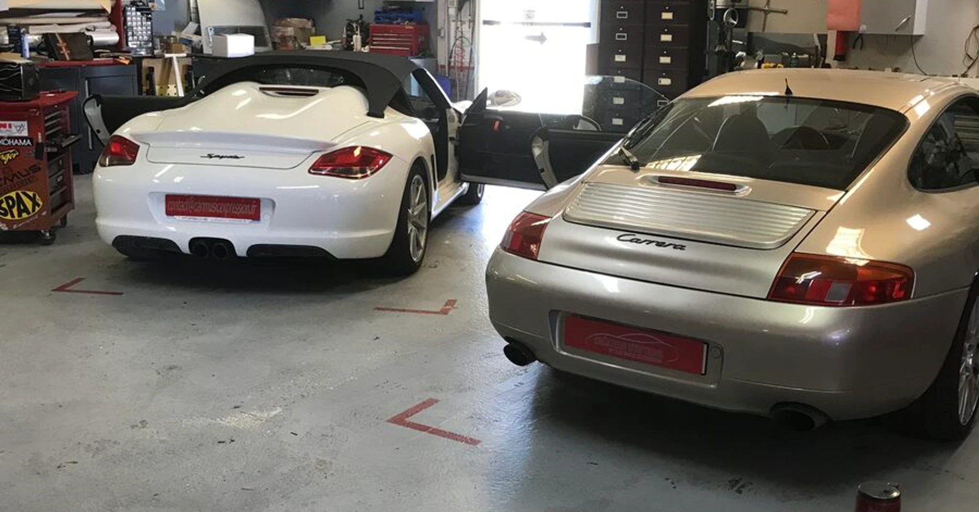 Porsche Boxster 2011 : GPS avec Bluetooth, USB et carte SD