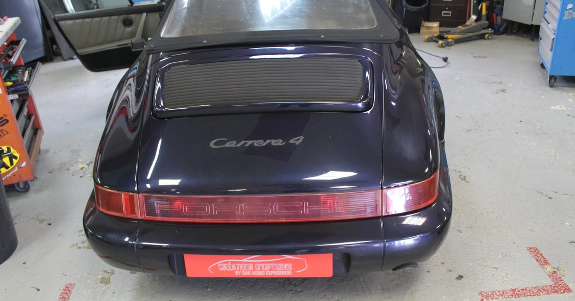 Porsche 964 : autoradio Continental rétro et BLAM 165 mm