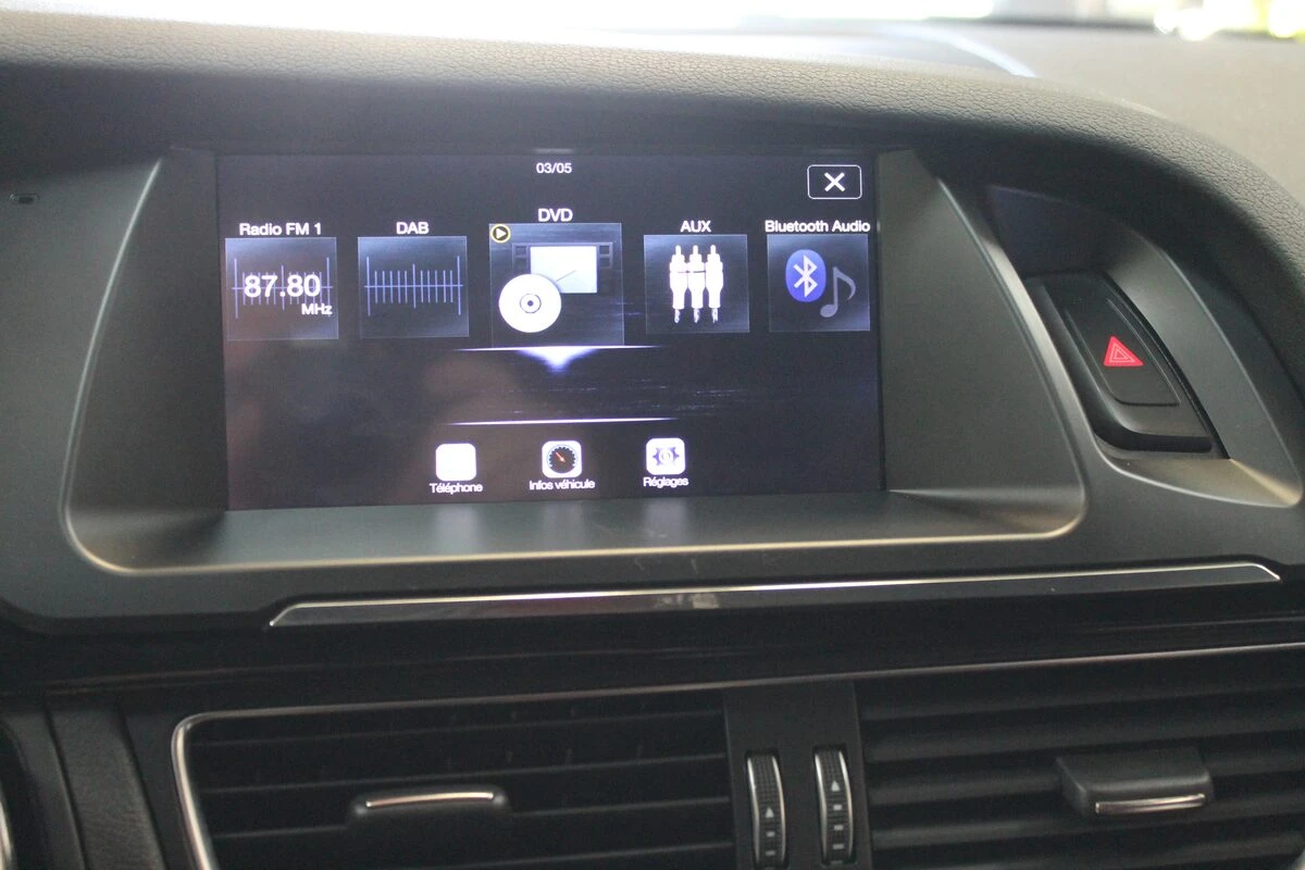 Audi RS4 : Alpine X703D-A4 avec ampli Bose conservé