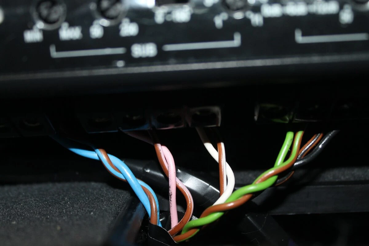 Mercedes CL500 : autoradio Kenwood sur système Bose à fibre optique