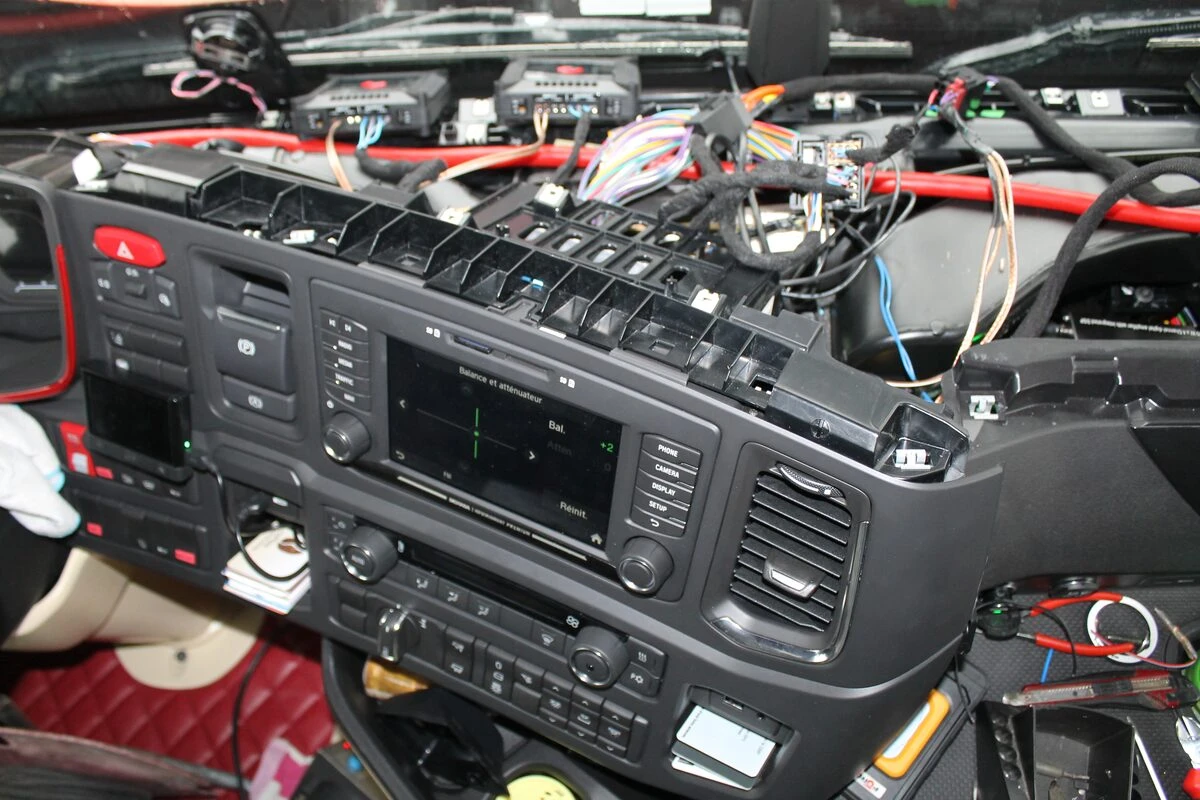 Scania 2019 : sonorisation complète BLAM et Rockford Fosgate