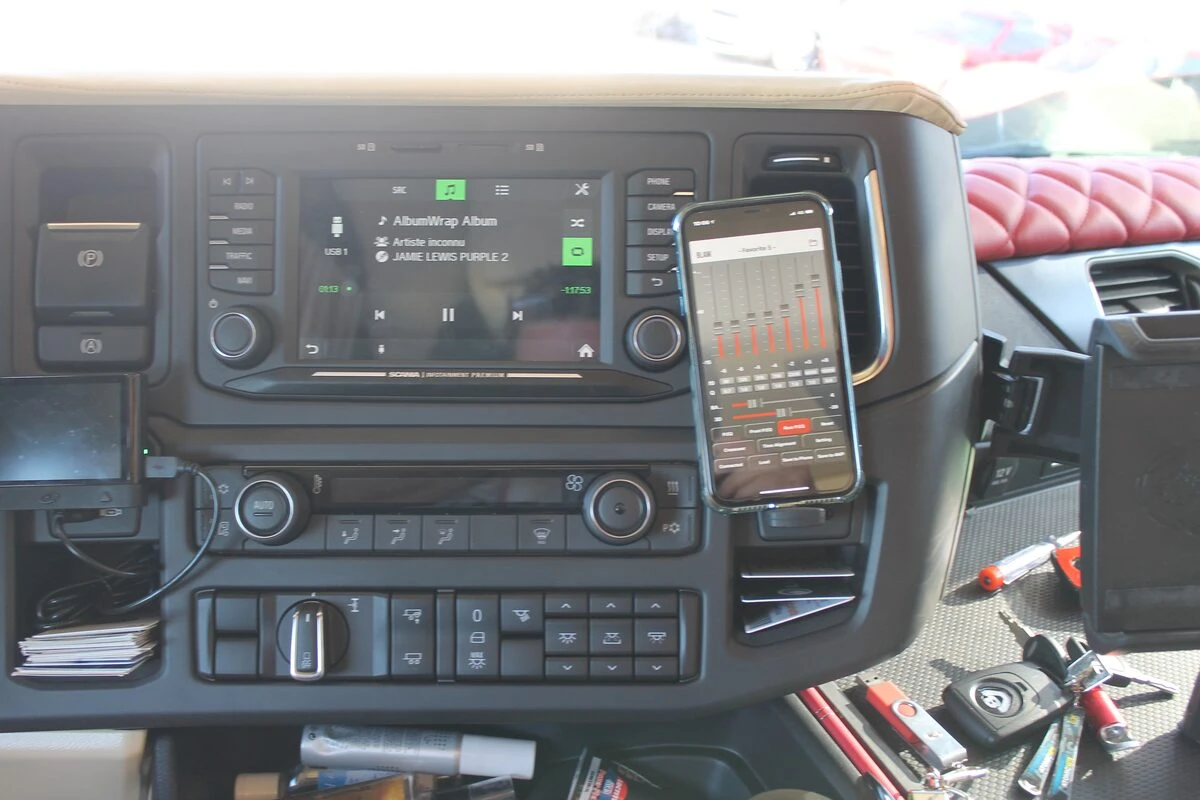 Scania 2019 : sonorisation complète BLAM et Rockford Fosgate