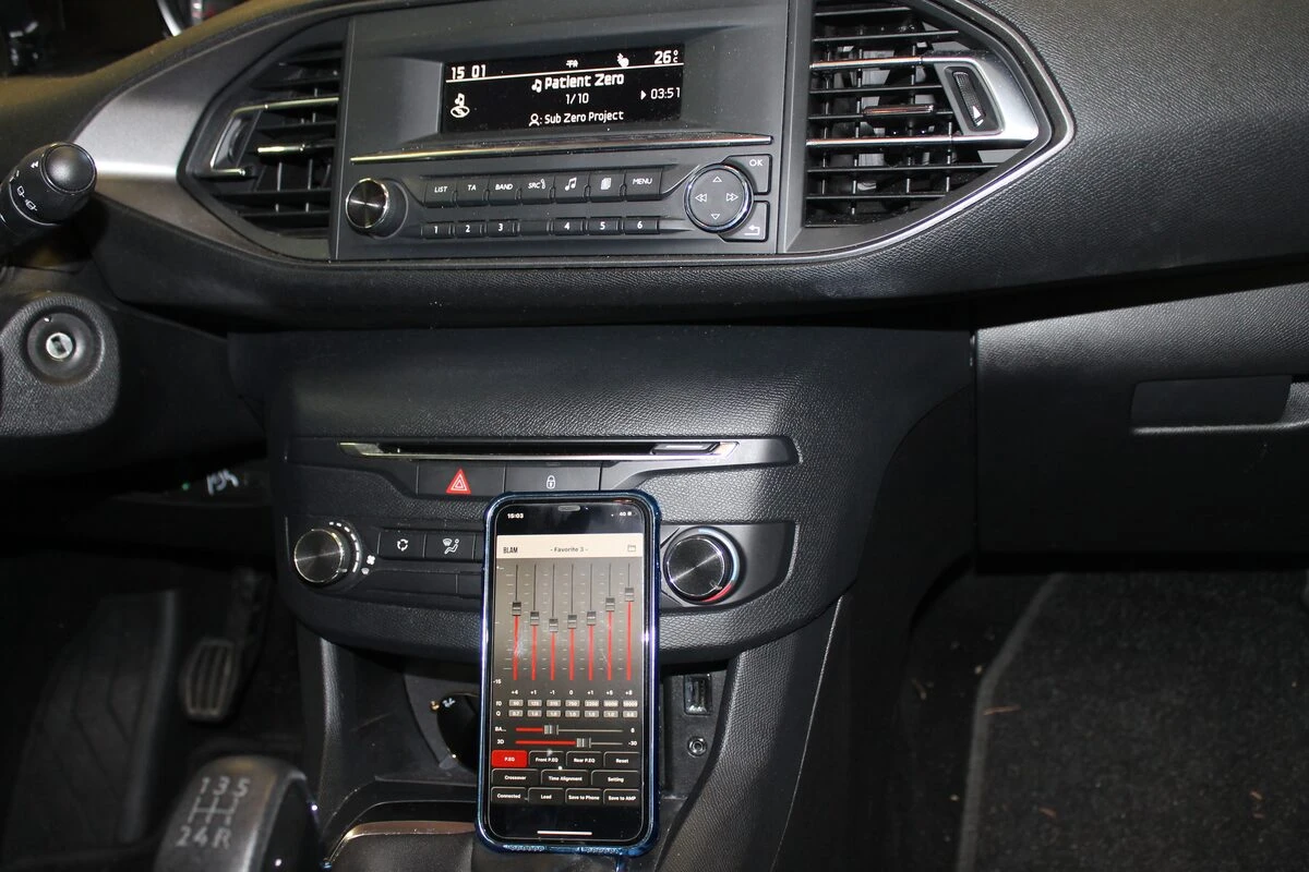 Peugeot : son amélioré avec ampli BLAM RA704DSP Pro et kits BLAM