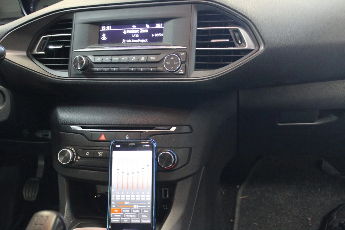 Peugeot : son amélioré avec ampli BLAM RA704DSP Pro et kits BLAM