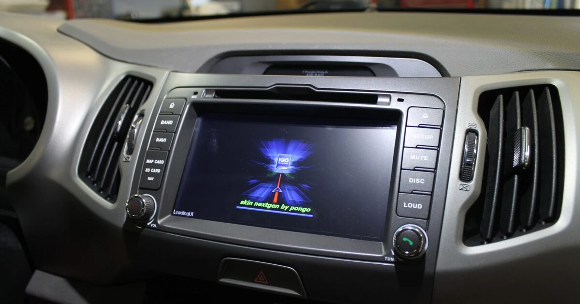 Kia Sportage 2012 : autoradio GPS Android à grand écran