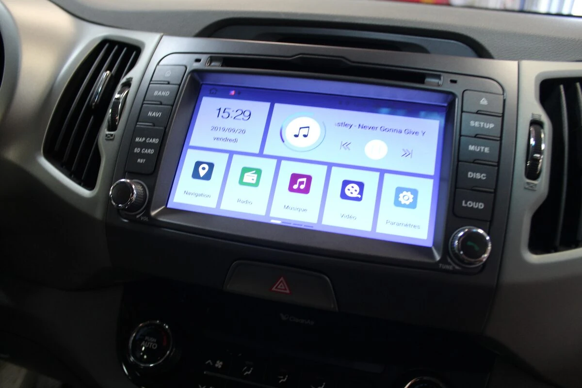 Kia Sportage 2012 : autoradio GPS Android à grand écran