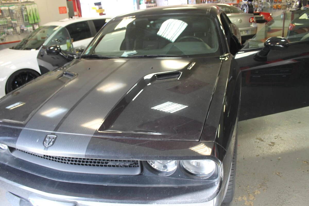 Dodge Challenger SRT8 : autoradio GPS Android et caméra de recul