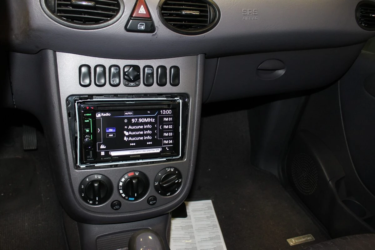 Mercedes Classe A : autoradio GPS Kenwood double DIN