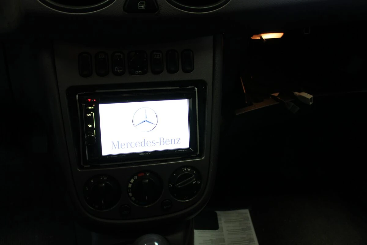 Mercedes Classe A : autoradio GPS Kenwood double DIN