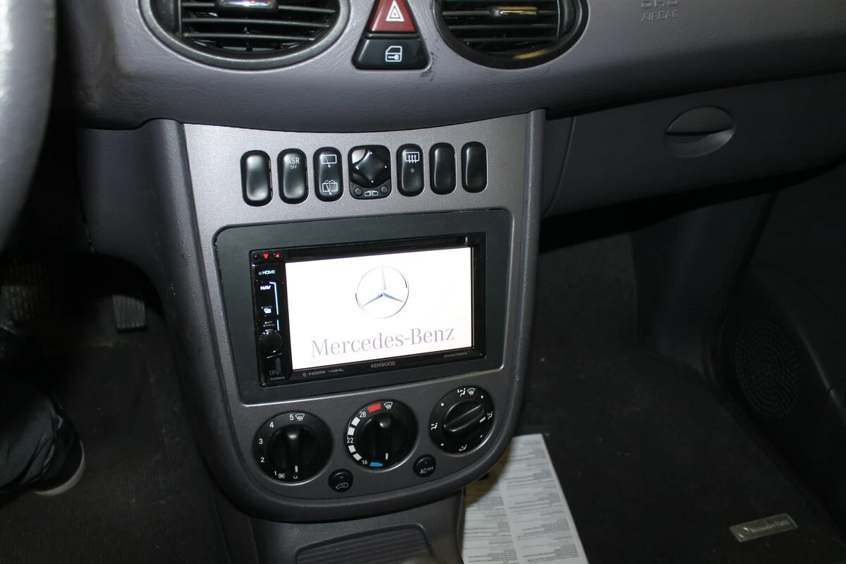 Mercedes Classe A : autoradio GPS Kenwood double DIN