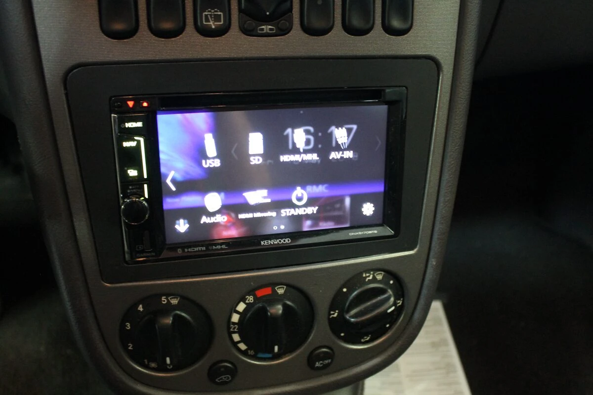 Mercedes Classe A : autoradio GPS Kenwood double DIN
