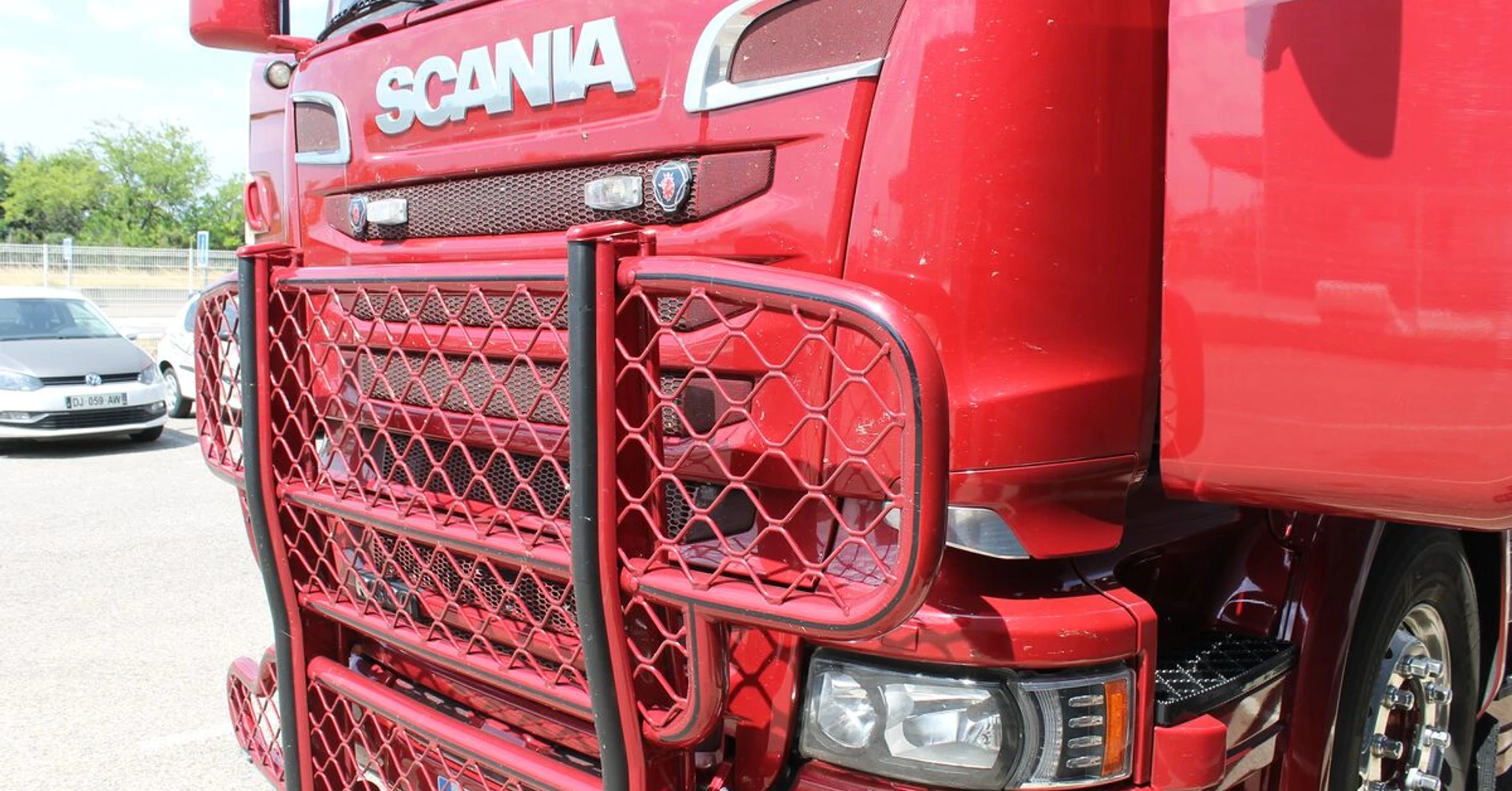Scania : Kenwood DNX5180BTS, CarPlay et Android Auto