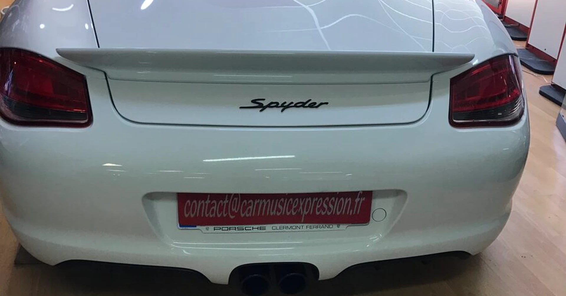 Autoradio GPS Porsche Boxster Spyder : USB et Bluetooth