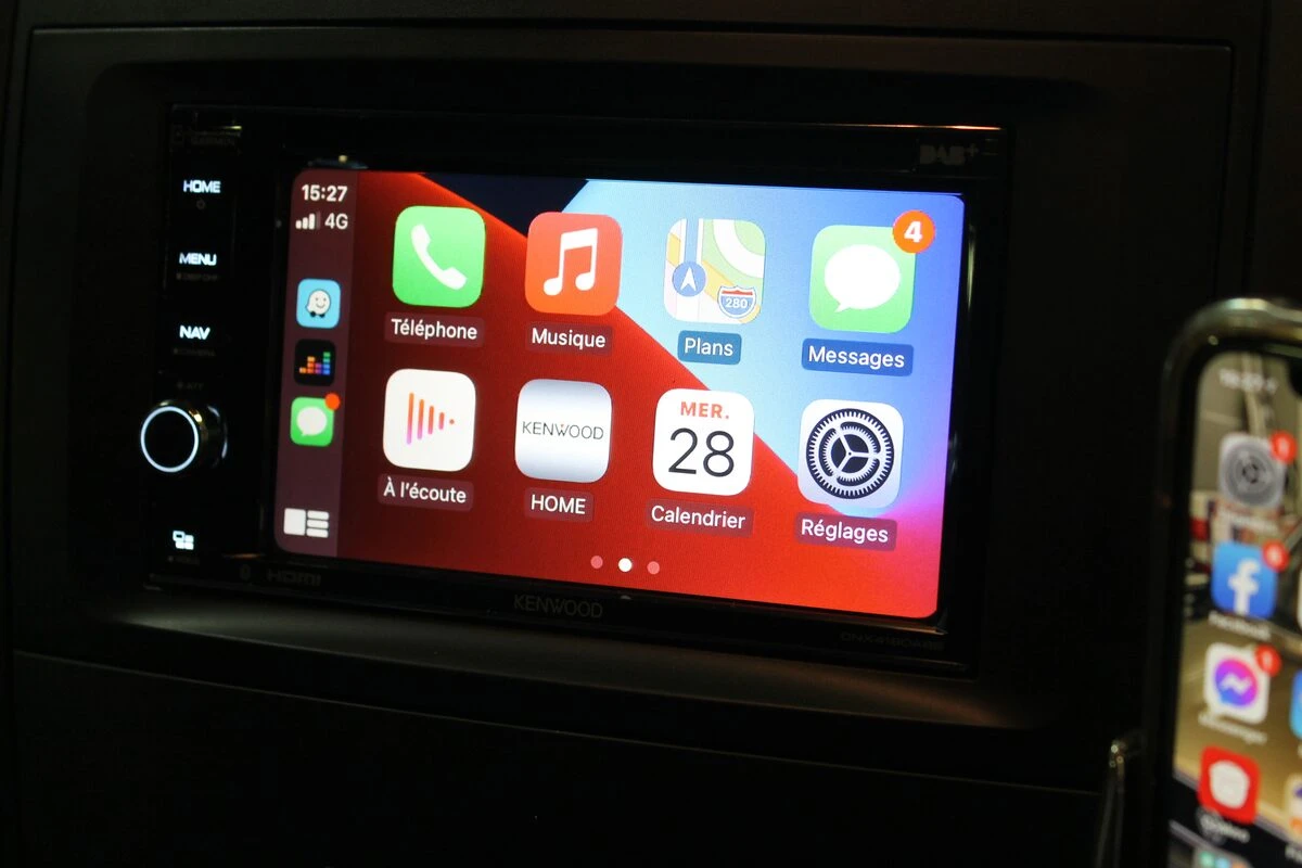 Mercedes Vito : Kenwood DNX419DABS avec CarPlay et Android Auto
