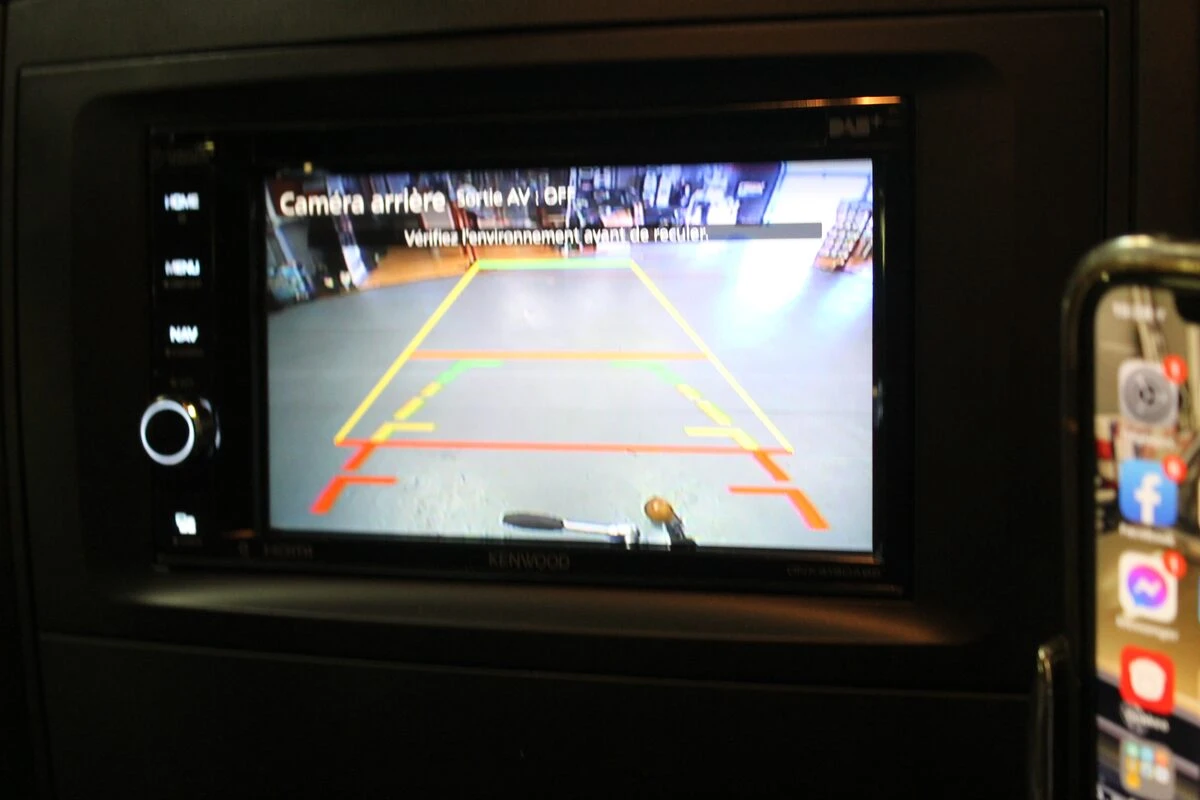 Mercedes Vito : Kenwood DNX419DABS avec CarPlay et Android Auto