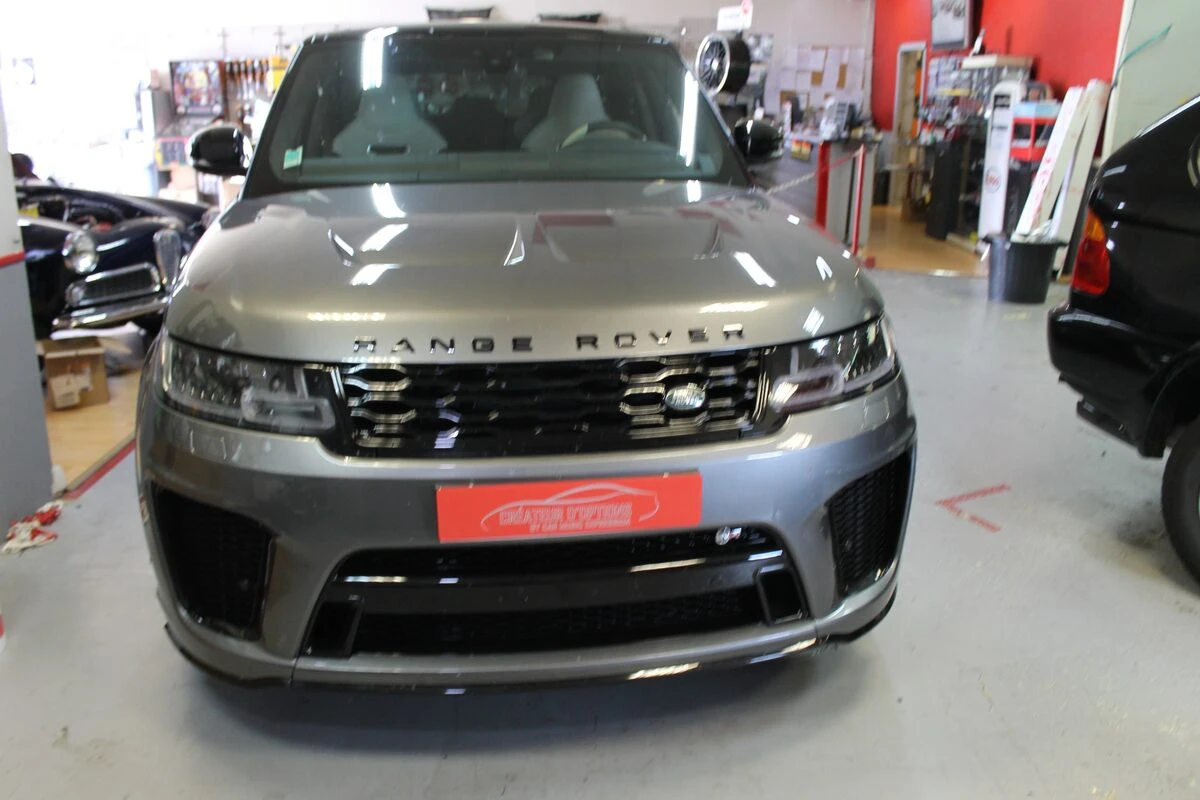 Range Rover Sport SVR : Coyote branché proprement sur la boîte à fusibles