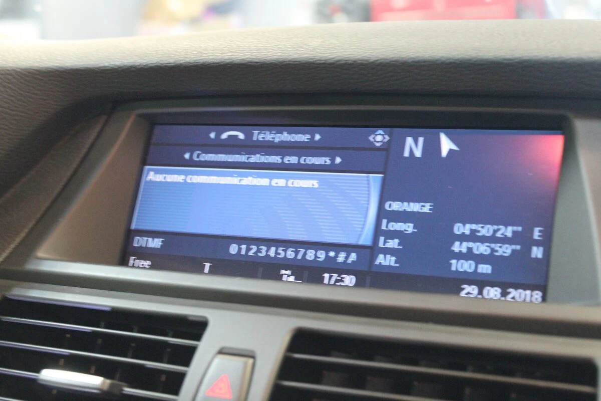 BMW X5 E70 : création d'option Bluetooth A2DP sur l'écran d'origine