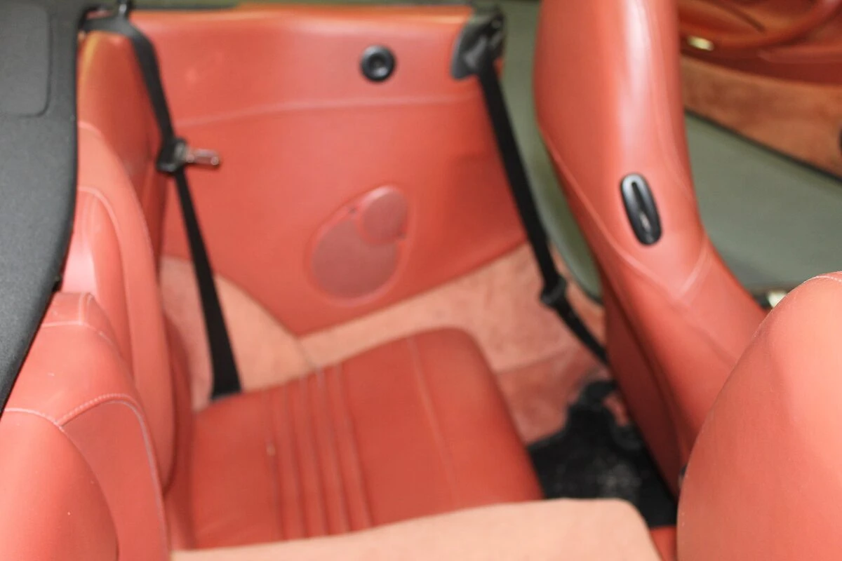 Porsche 996 Carrera cabriolet : Kenwood, BLAM et caméra de recul