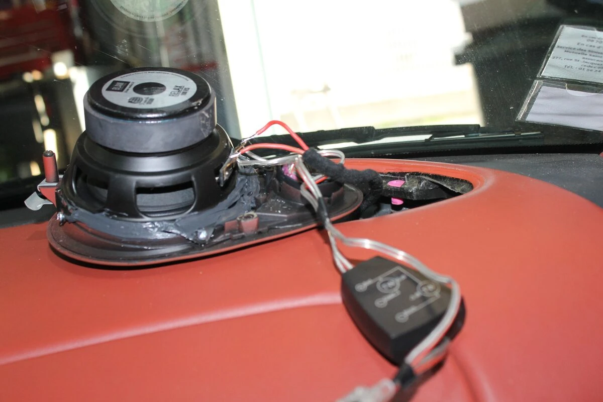 Porsche 996 Carrera cabriolet : Kenwood, BLAM et caméra de recul