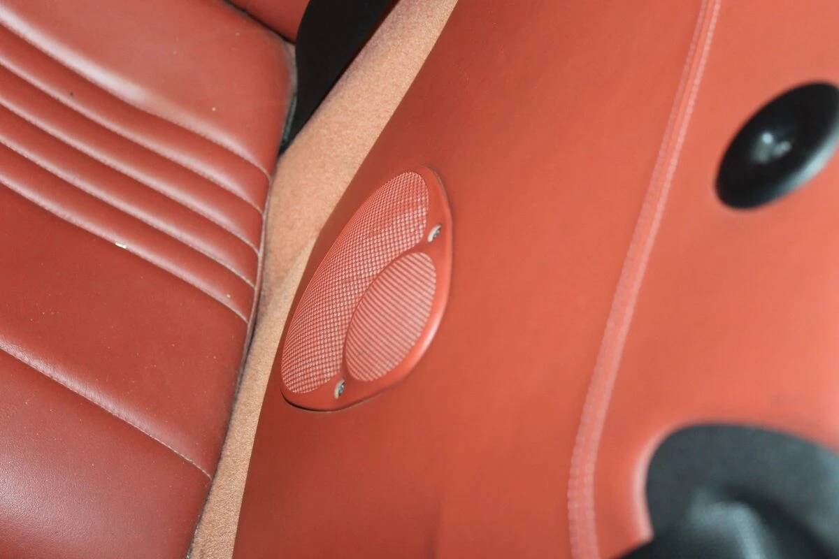 Porsche 996 Carrera cabriolet : Kenwood, BLAM et caméra de recul