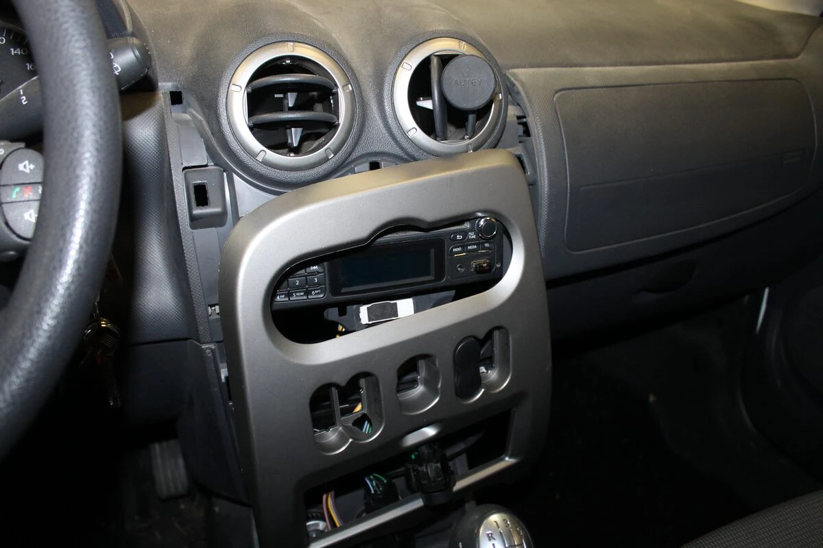 Porsche 996 Carrera cabriolet : Kenwood, BLAM et caméra de recul