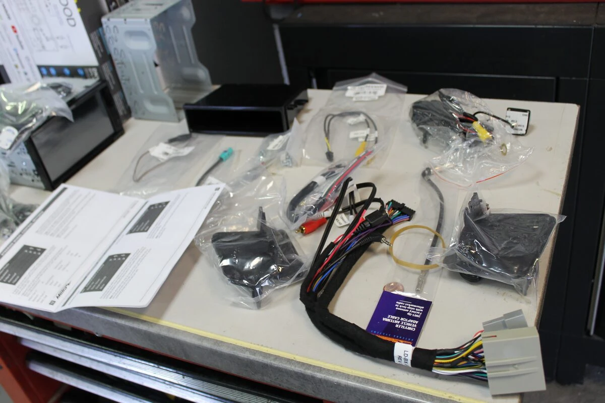 Ford Mustang 2011 : GPS Kenwood, platine de chauffage électronique et jantes 20 pouces