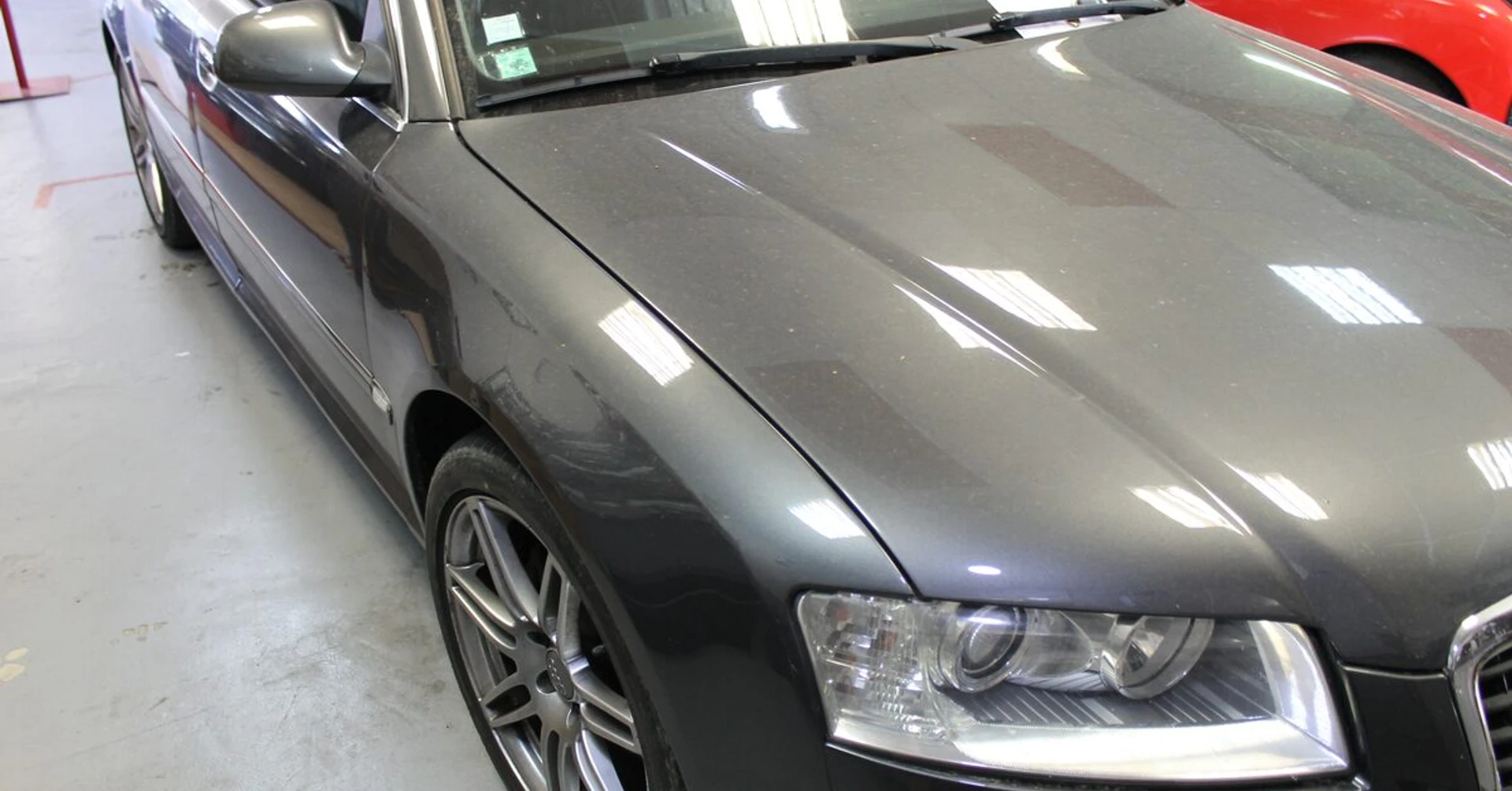 Audi A8 : entrée USB et Bluetooth sur MMI fibre optique
