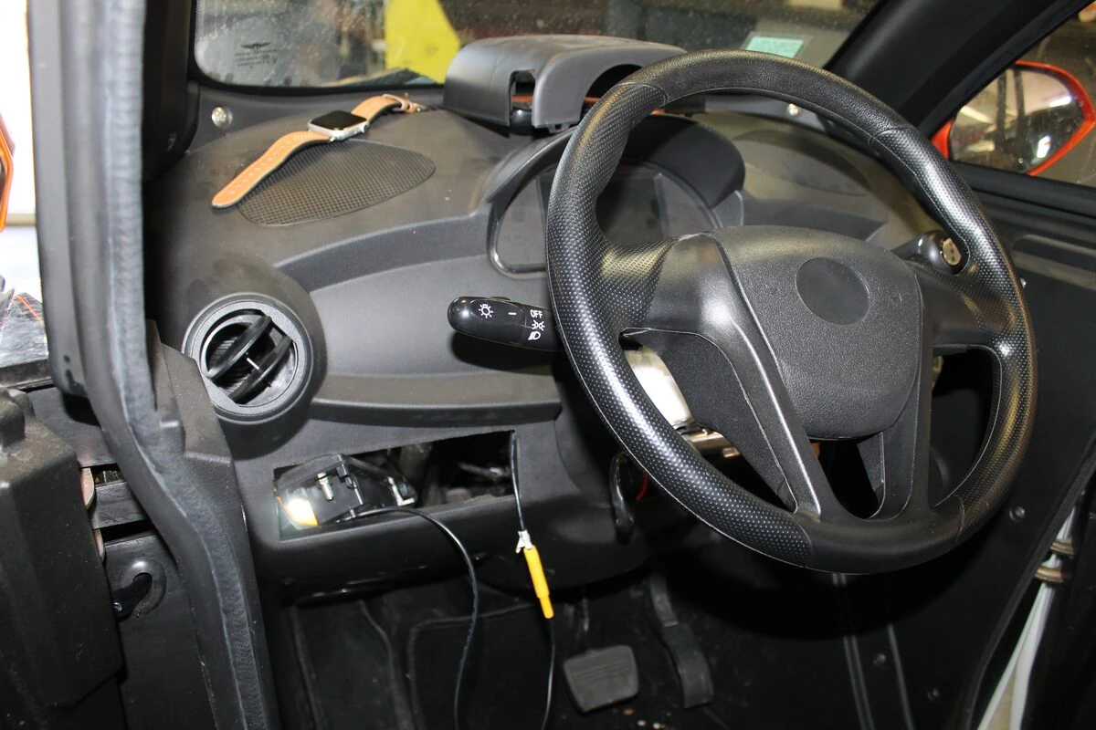 Renault Twizy : autoradio JVC Bluetooth
