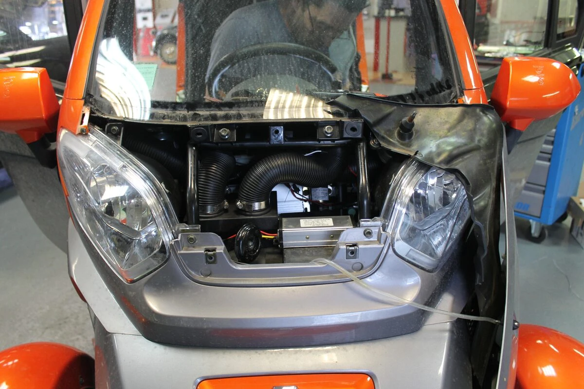 Renault Twizy : autoradio JVC Bluetooth