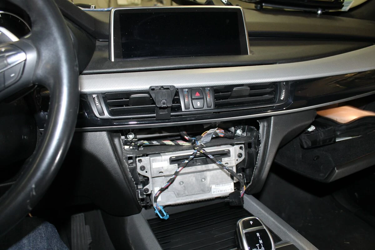 BMW X5 F15 : Apple CarPlay sur l'écran d'origine