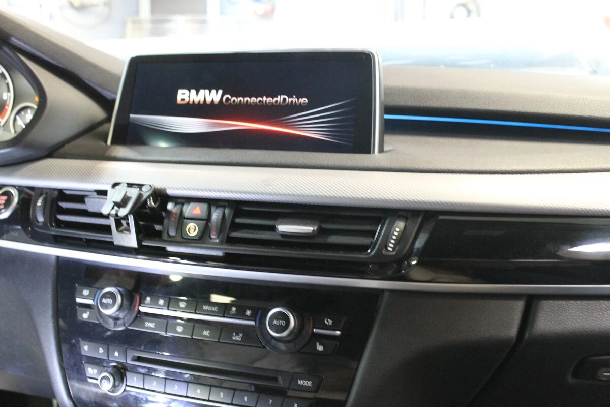 BMW X5 F15 : Apple CarPlay sur l'écran d'origine