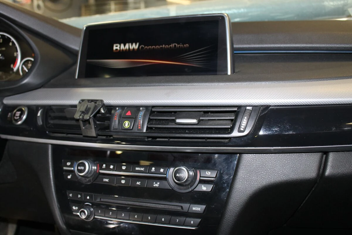BMW X5 F15 : Apple CarPlay sur l'écran d'origine